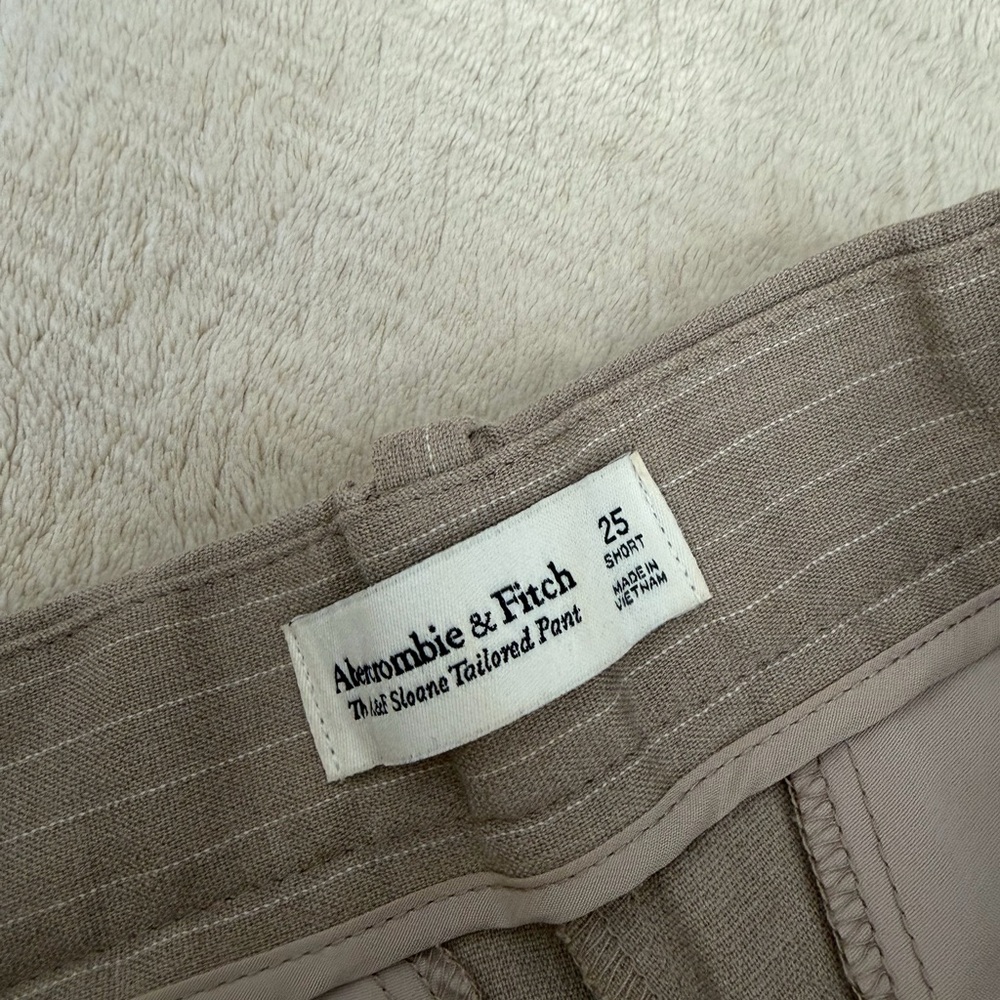 Abercrombie & Fitch Tailored Pinstripe Trousers in Taupe - Picture 2 of 4